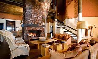 The Motse - Tswalu Kalahari Luxury Private Game Reserve