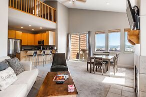 Crestview Condominiums by All Seasons Resort Lodging