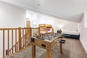 Crestview Condominiums by All Seasons Resort Lodging