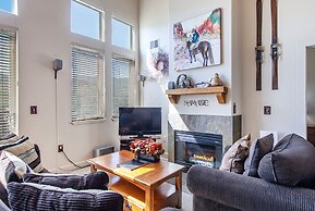 Crestview Condominiums by All Seasons Resort Lodging