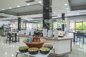 Hotel Benidorm East by Pierre & Vacances