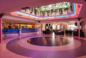 Port Fiesta Park Hotel