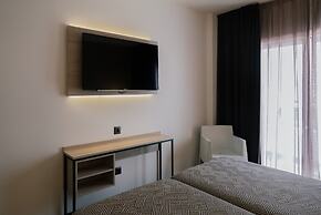 Port Fiesta Park Hotel