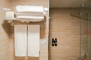 Port Fiesta Park Hotel