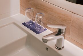 Port Fiesta Park Hotel