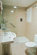 Port Fiesta Park Hotel