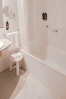 Port Fiesta Park Hotel