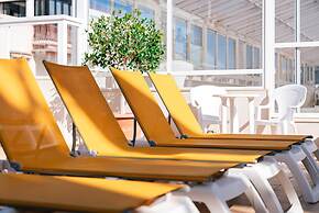 Port Fiesta Park Hotel