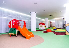 Port Fiesta Park Hotel