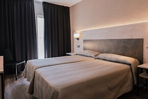 Port Fiesta Park Hotel