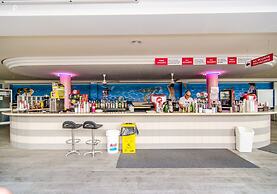 Port Fiesta Park Hotel