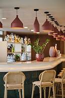 Alua Leo Hotel