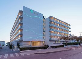 Alua Leo Hotel