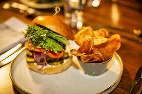 Old Orchard Inn & Spa