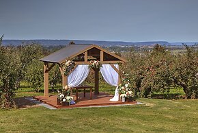 Old Orchard Inn & Spa