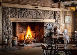 Old Orchard Inn & Spa