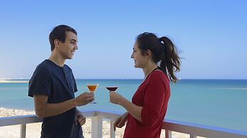 Resort Sur Beach Holiday