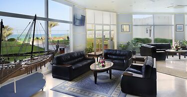 Resort Sur Beach Holiday