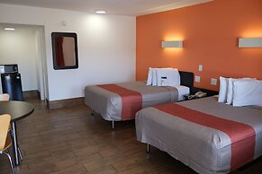 Motel 6 Harrisonburg, VA - South