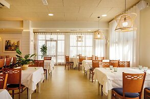 Hotel Medes II