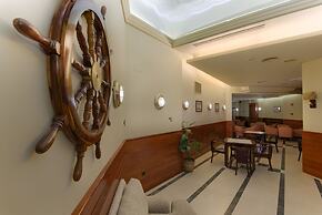 Hotel Puertobahia & Spa