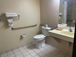 Harvest Inn, Dixon/ UC Davis.