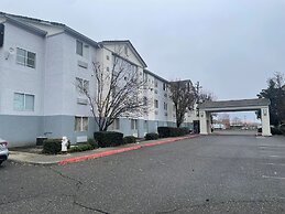 Harvest Inn, Dixon/ UC Davis.