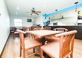 Super 8 by Wyndham Searcy AR