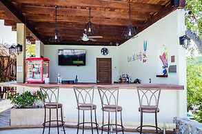 Binniguenda Huatulco & Beach Club