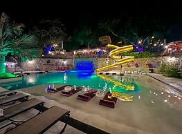 Binniguenda Huatulco & Beach Club