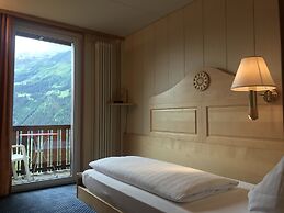 Hotel Bellevue - Traditional Swiss Hideaway