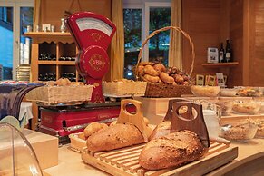 Hotel Bellevue - Traditional Swiss Hideaway