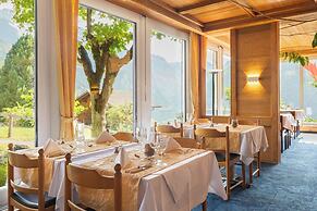 Hotel Bellevue - Traditional Swiss Hideaway