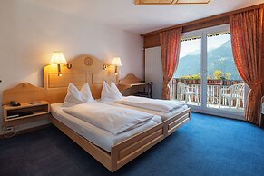 Hotel Bellevue - Traditional Swiss Hideaway