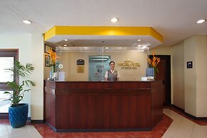 Microtel by Wyndham Tarlac