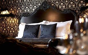The Earl of Doncaster Hotel