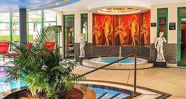 Victor's Residenz - Hotel Schloss Berg