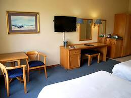 Safari Hotel & Convention Centre