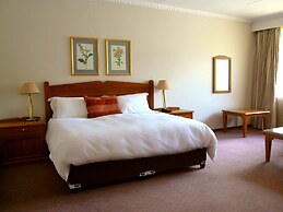 Safari Hotel & Convention Centre