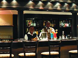 Safari Hotel & Convention Centre