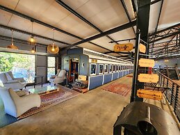 Safari Hotel & Convention Centre