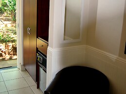 Safari Hotel & Convention Centre