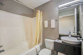 Studio 6 Extended Stay - Ocean Springs, MS