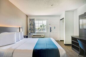 Studio 6 Extended Stay - Ocean Springs, MS