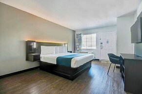 Studio 6 Extended Stay - Ocean Springs, MS