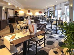 Mercure Rouen Val De Reuil