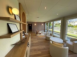 Mercure Omaha Beach Hotel