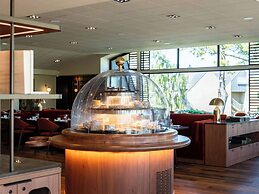 Mercure Omaha Beach Hotel