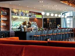 Mercure Omaha Beach Hotel