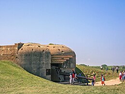 Mercure Omaha Beach Hotel